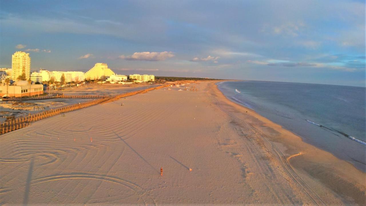 Sea Lovers - Sea Front - Appartement Monte Gordo